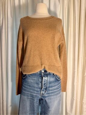 Rachel Zoe 100% Cashmere Crewneck Sweater in Camel/Tan